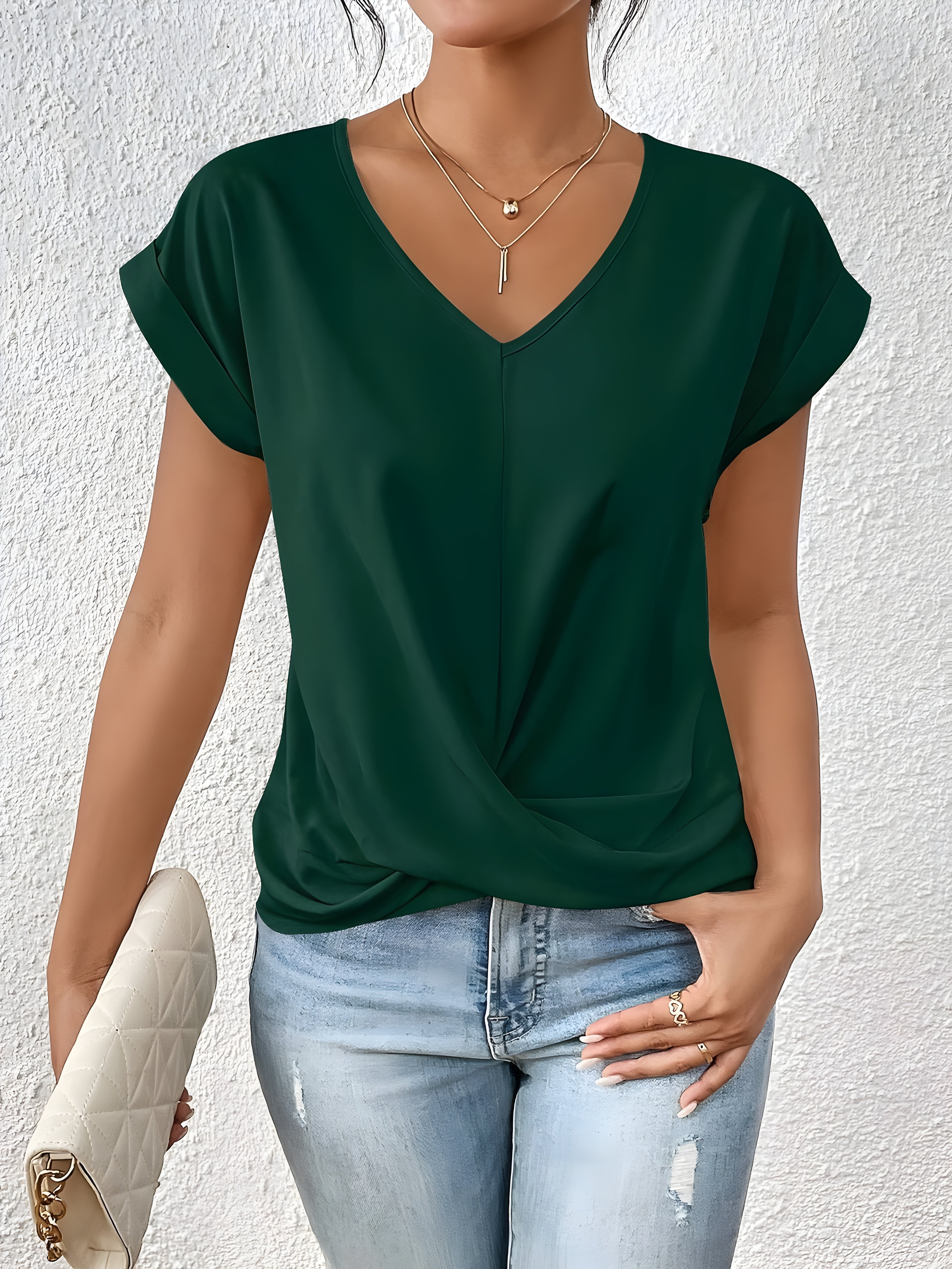 Catherine | Elegant V-neck shirt