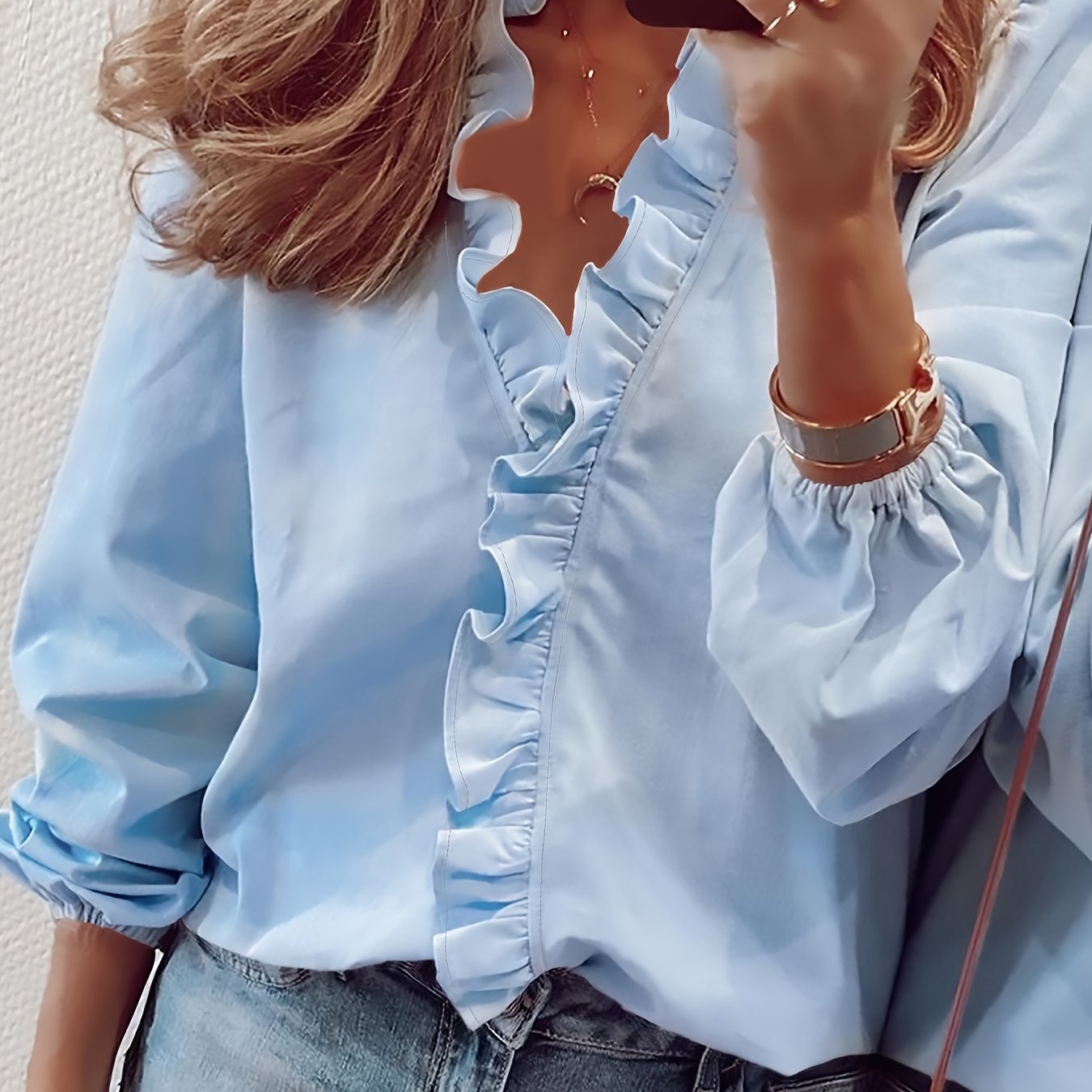 Elodie | Wrinkled V-Neck Blouse