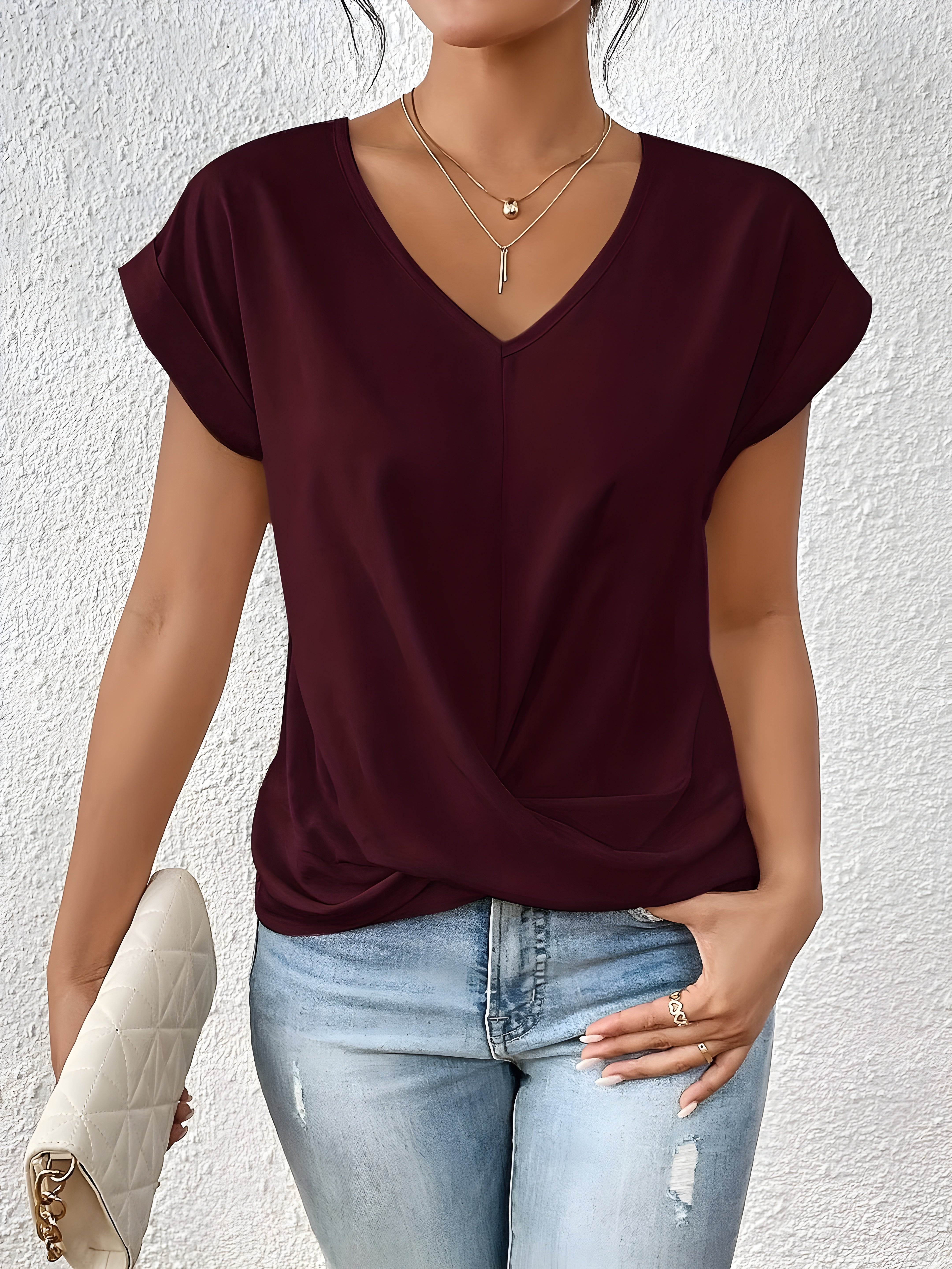 Catherine | Elegant V-neck shirt